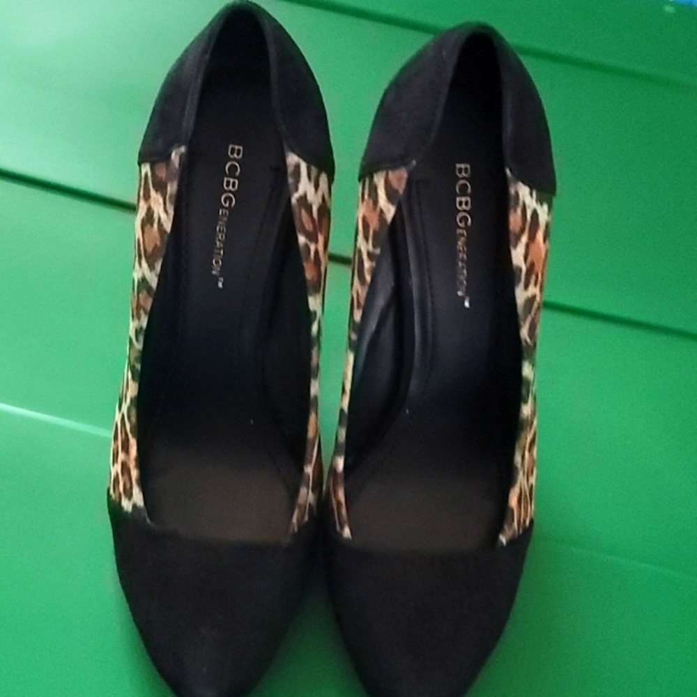 Suede leopard heels